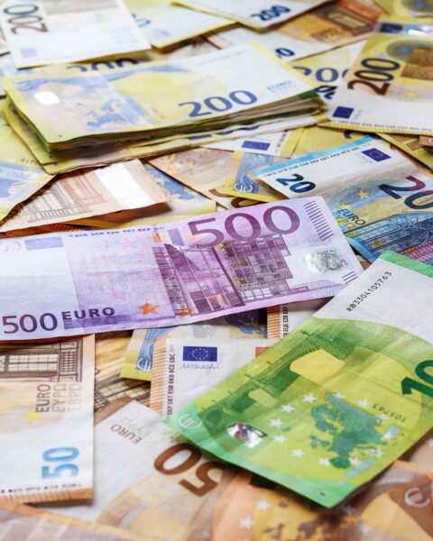 fotoblend-banknotes-7850299